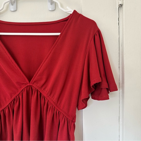 SHEIN Deep Vneck Ruffle Top - Picture 5 of 6